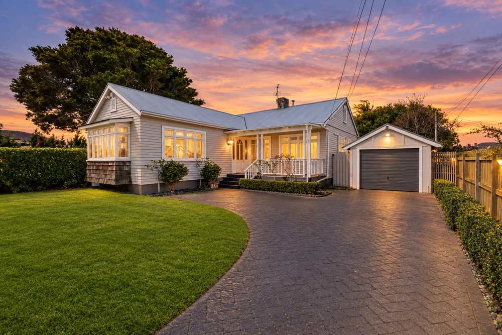 Photos of 11 Allenby Road