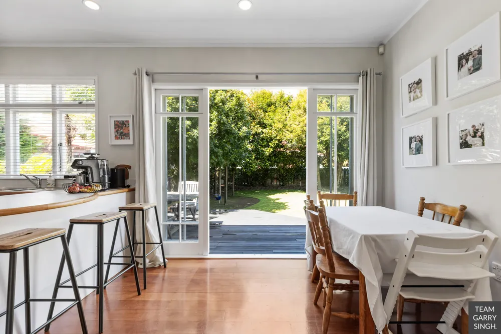 Photos of 11 Allenby Road