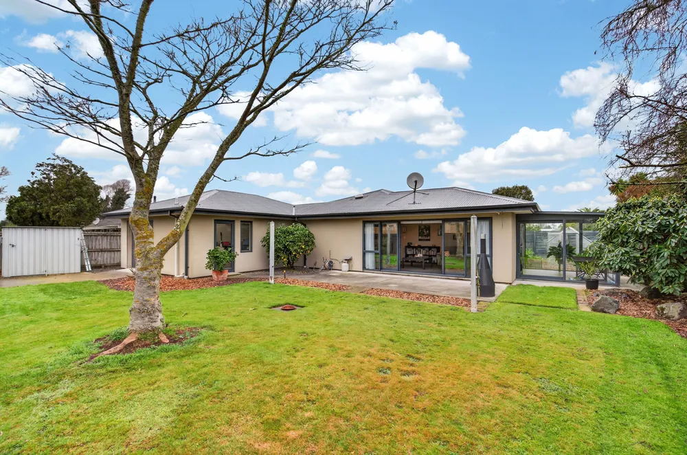 Photos of 34 Holland Drive