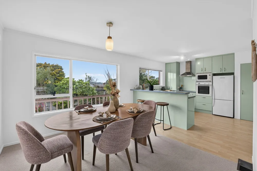 Photos of 393 Riddell Road