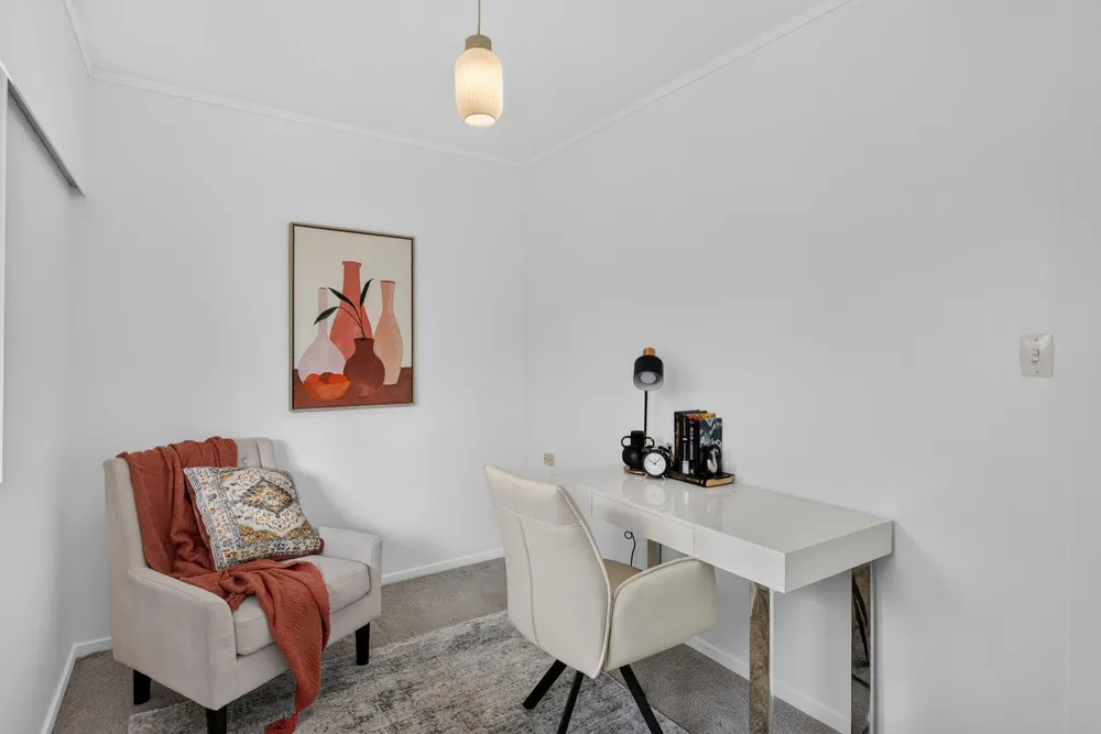 Photos of 393 Riddell Road