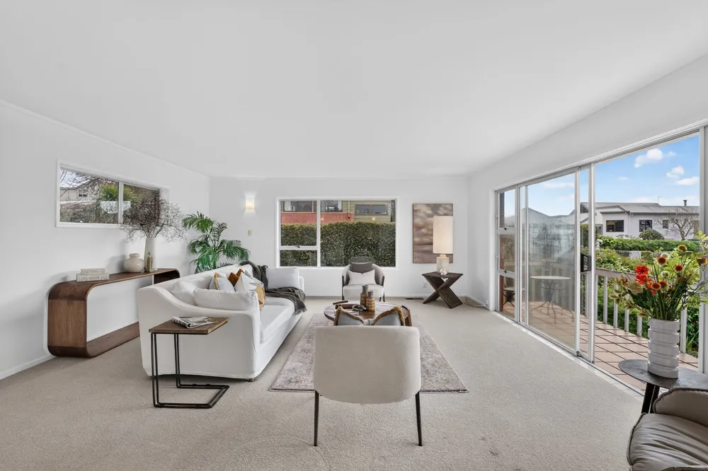 Photos of 393 Riddell Road