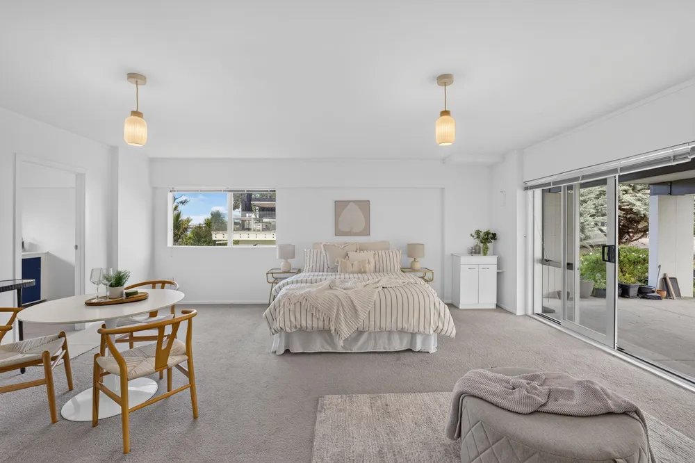 Photos of 393 Riddell Road