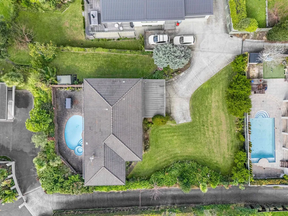 Photos of 393 Riddell Road