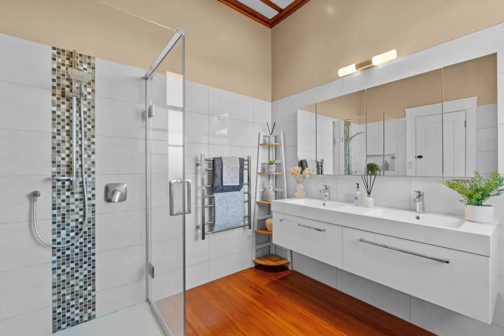 Photos of 24 Ferryhill Road