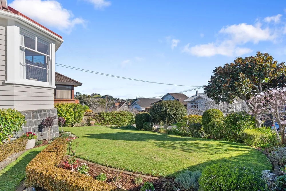 Photos of 24 Ferryhill Road