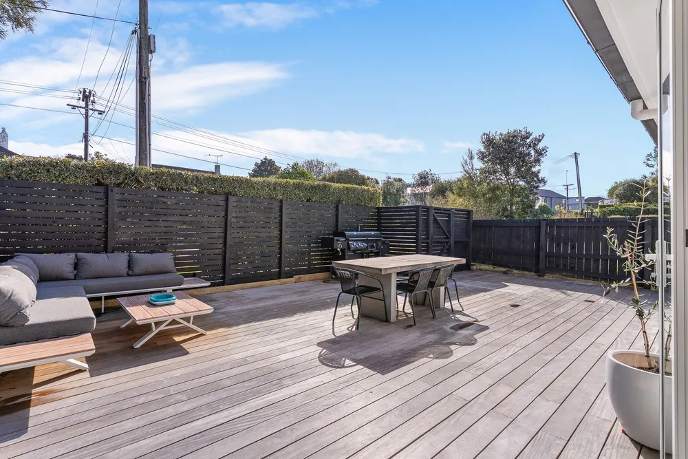 Photos of 27a Castledine Crescent