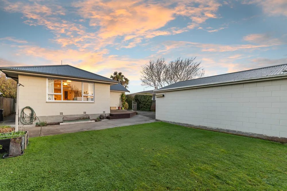 Photos of 20 Carruthers Street