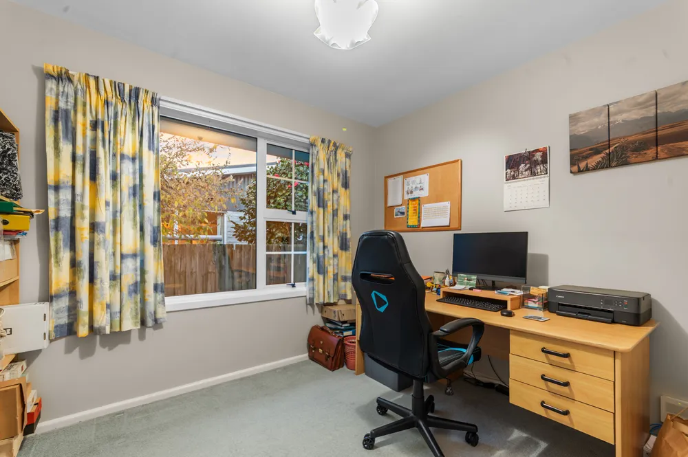 Photos of 20 Carruthers Street