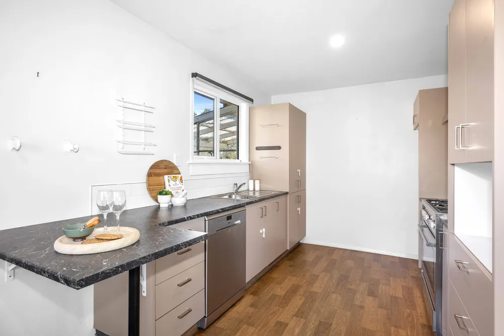 Photos of 79 Rahera Street