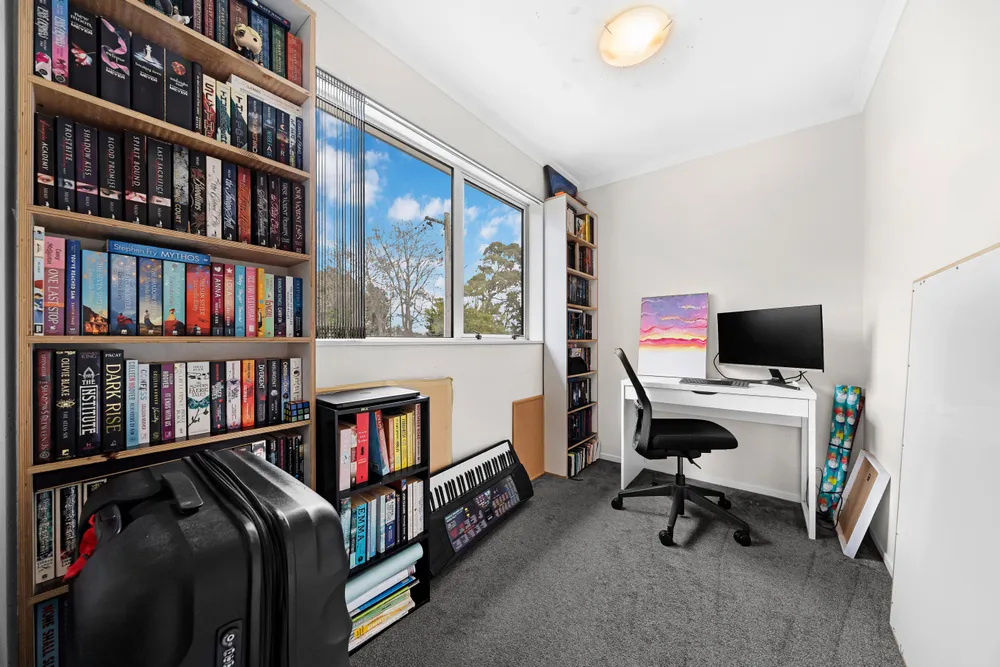 Photos of 33 Hain Avenue