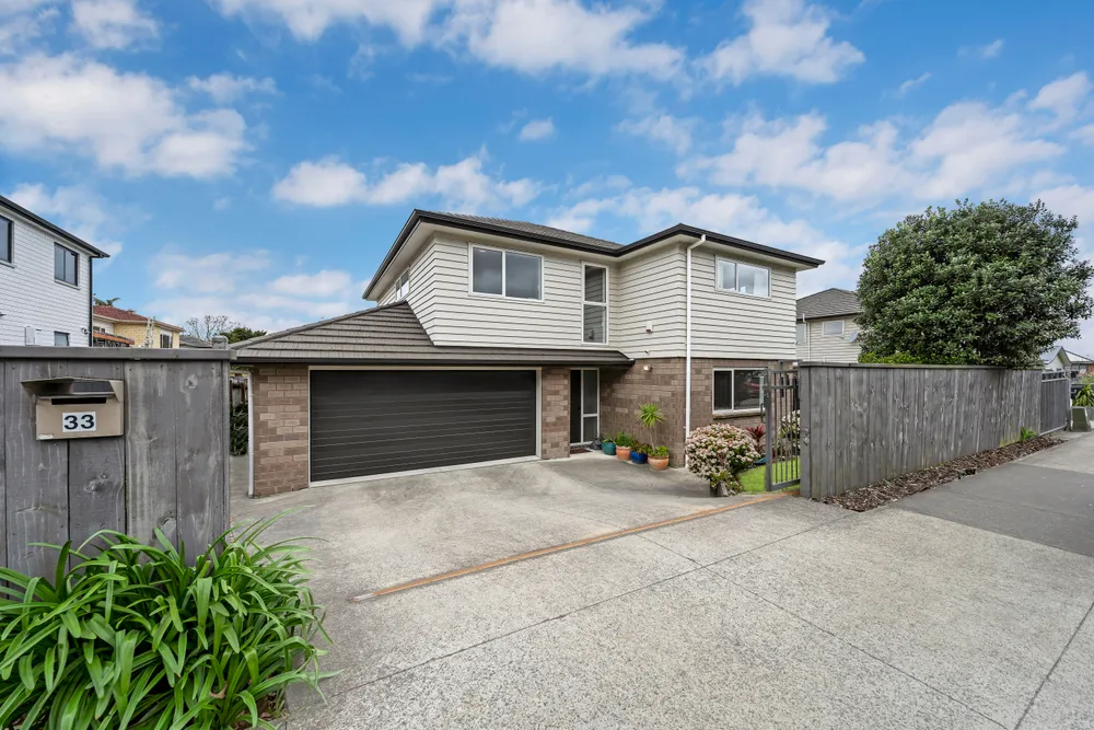 Photos of 33 Hain Avenue