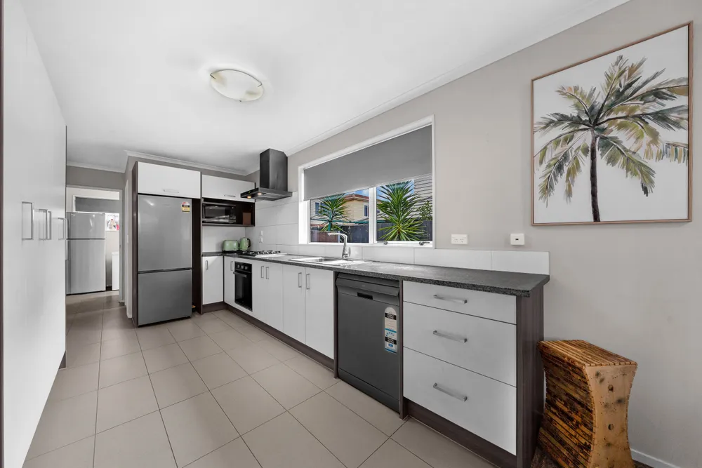 Photos of 33 Hain Avenue