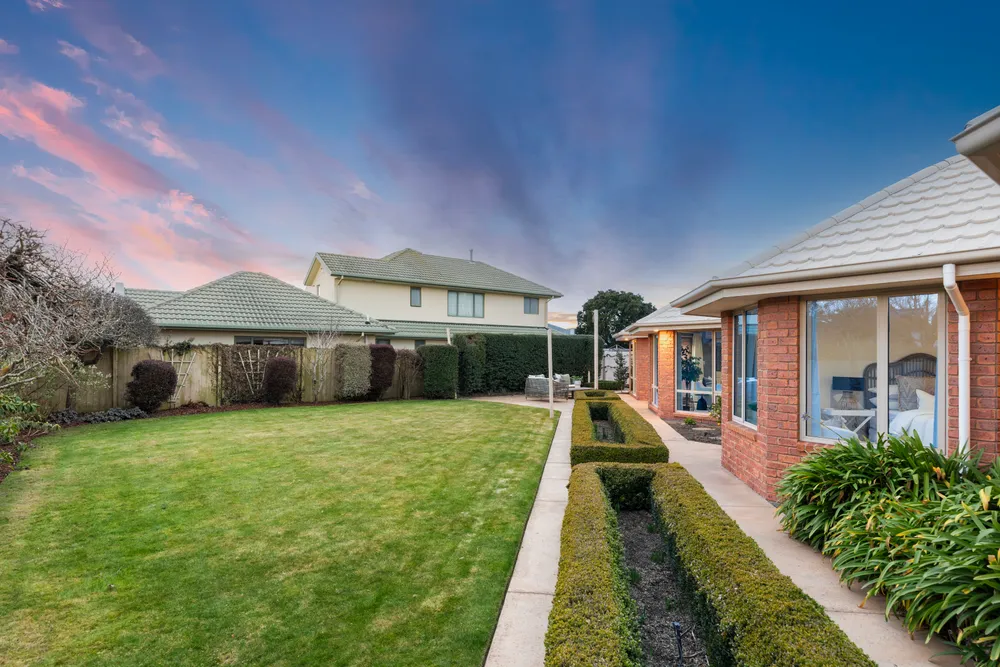 Photos of 1 Becmead Drive