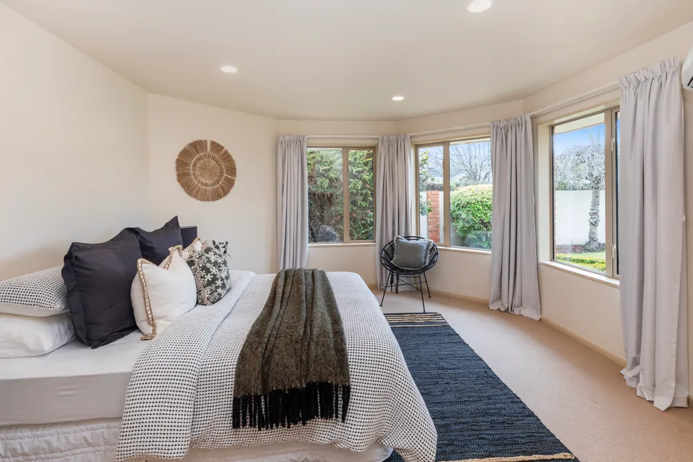 Photos of 1 Becmead Drive