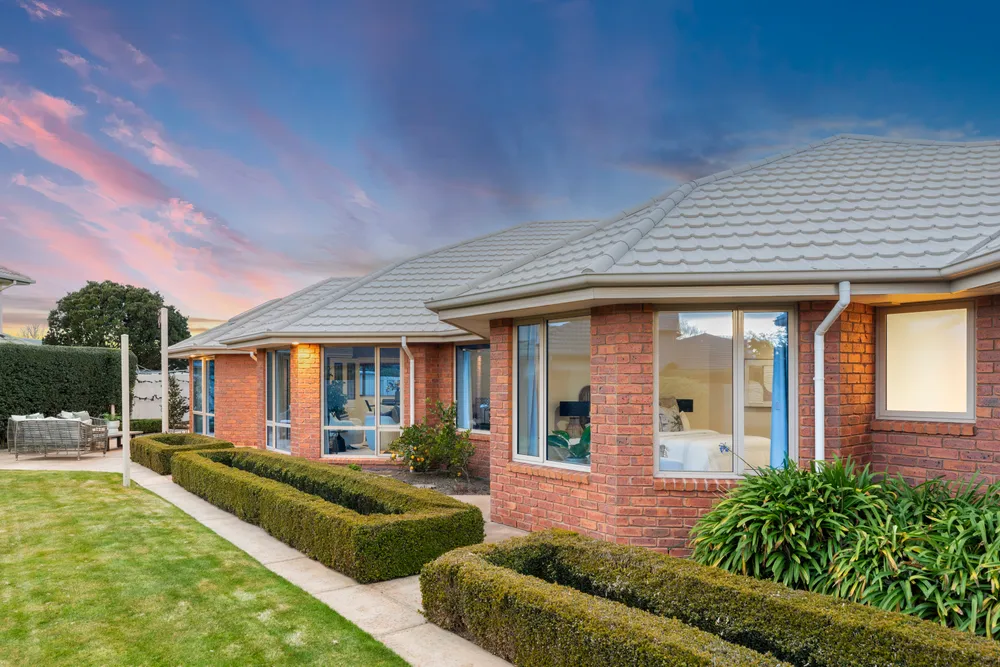 Photos of 1 Becmead Drive