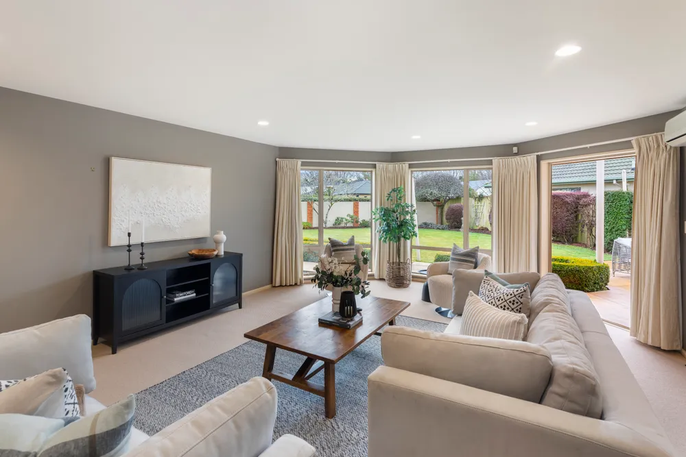 Photos of 1 Becmead Drive