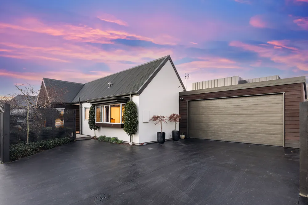 Photos of 1 Becmead Drive