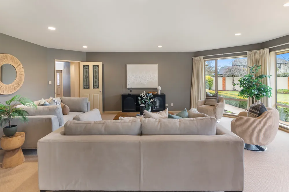 Photos of 1 Becmead Drive
