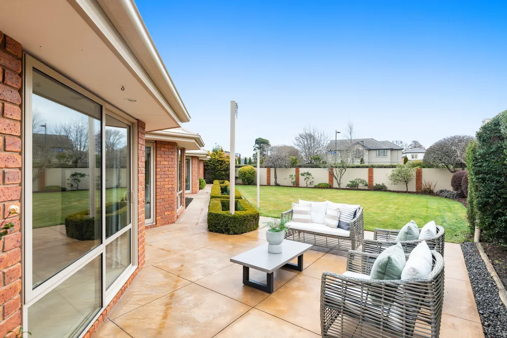 Photos of 1 Becmead Drive