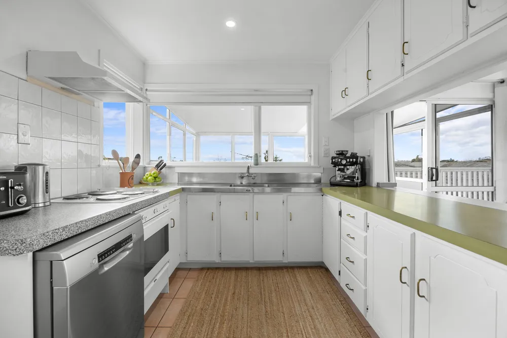 Photos of 3 Fleur Avenue