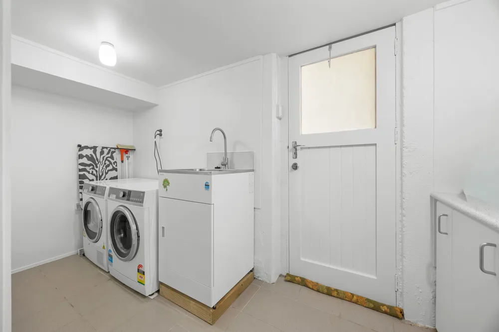 Photos of 3 Fleur Avenue