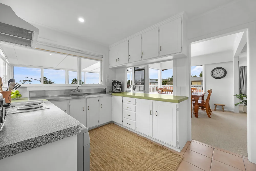 Photos of 3 Fleur Avenue