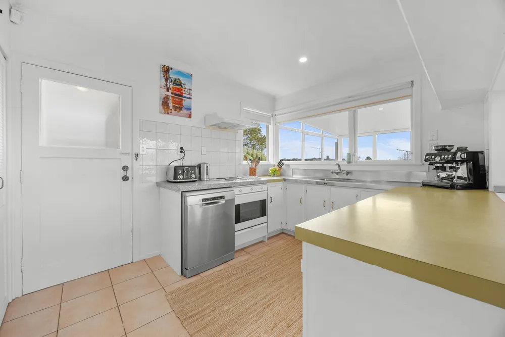 Photos of 3 Fleur Avenue