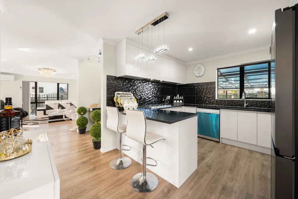 Photos of 127A Puhinui Road
