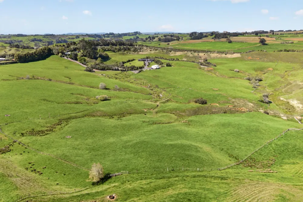 Photos of 412a Onewhero-Tuakau Bridge Road