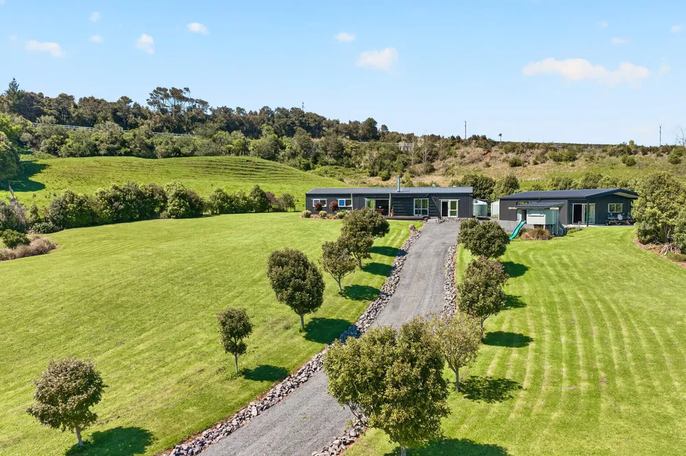 Photos of 412a Onewhero-Tuakau Bridge Road
