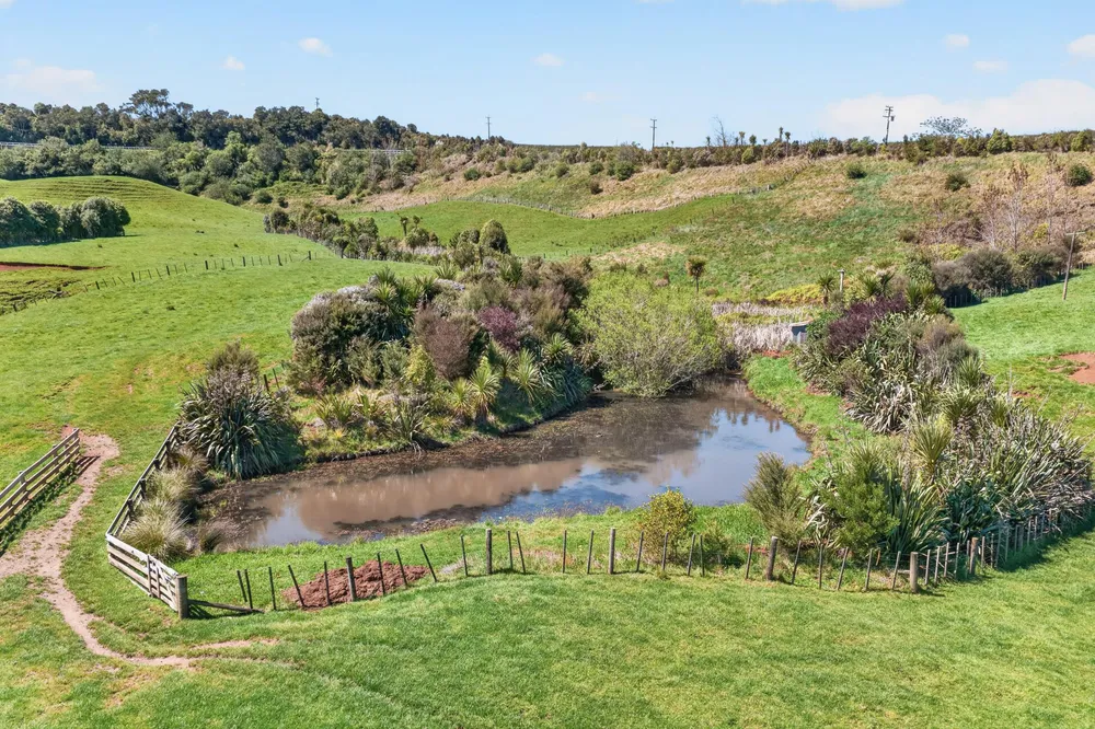 Photos of 412a Onewhero-Tuakau Bridge Road
