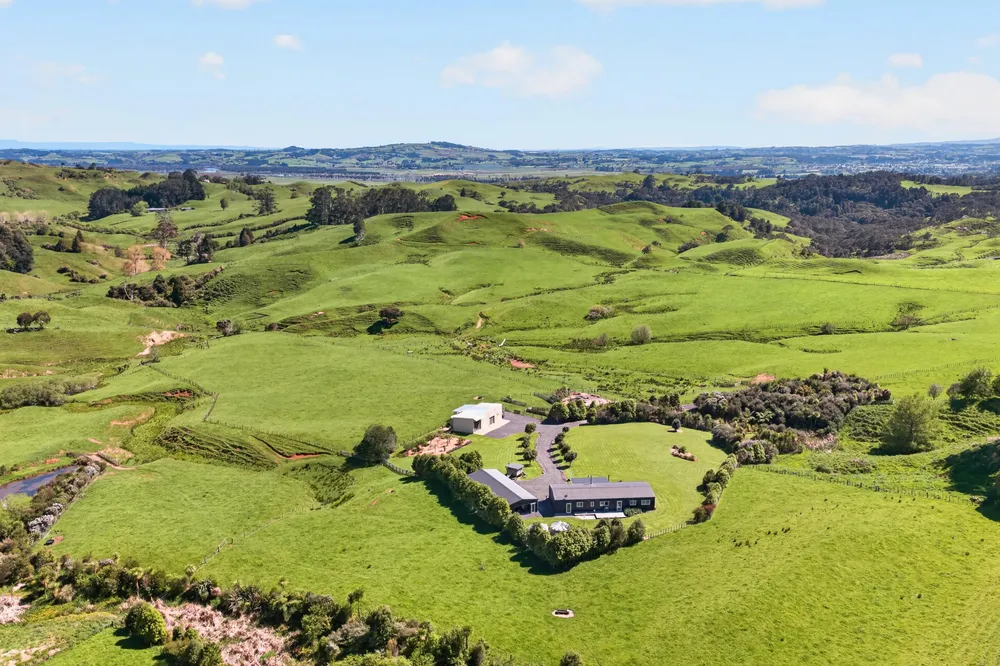 Photos of 412a Onewhero-Tuakau Bridge Road