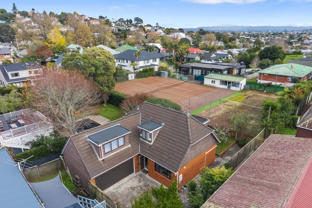 Photos of 2/119 St Andrews Road