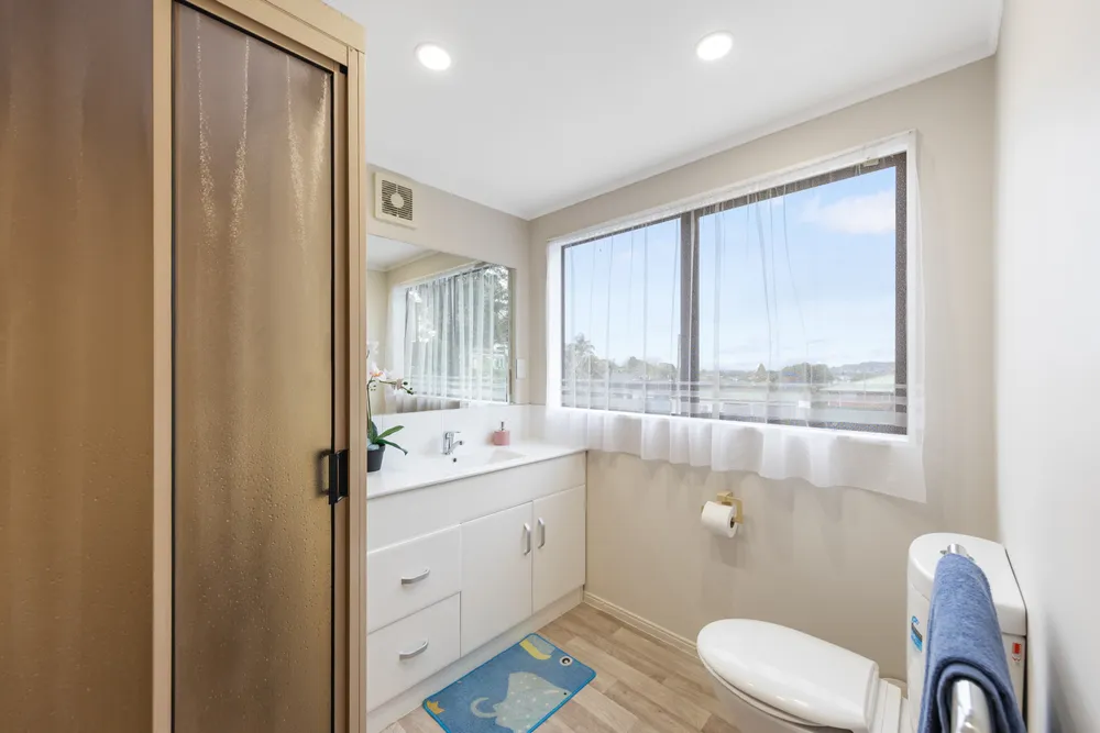 Photos of 2/119 St Andrews Road