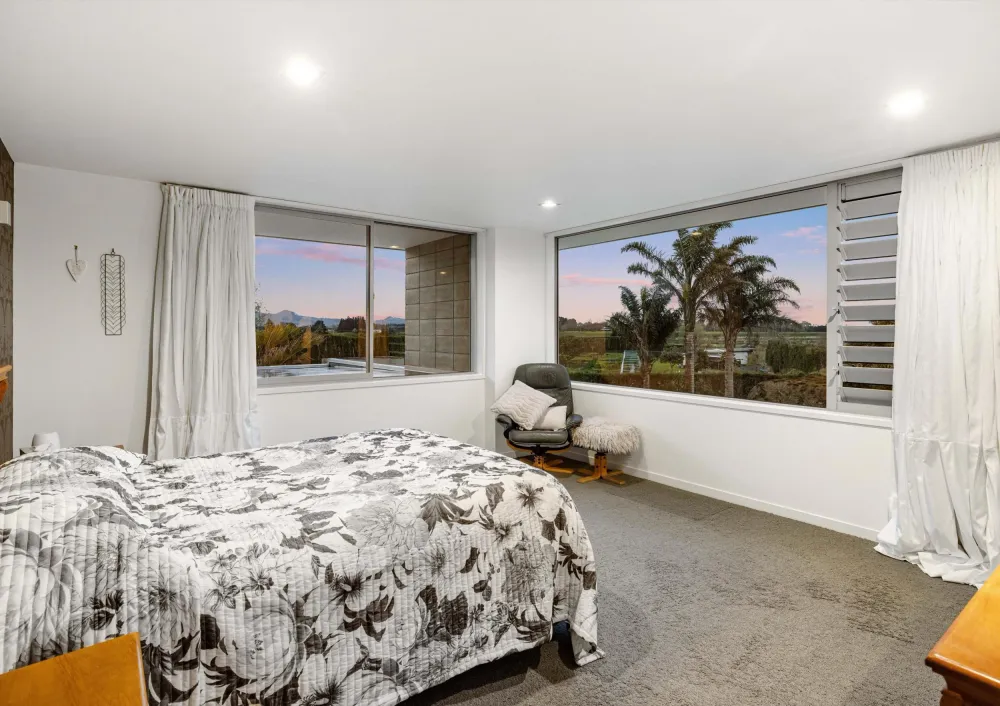 Photos of 261C Walker Road East