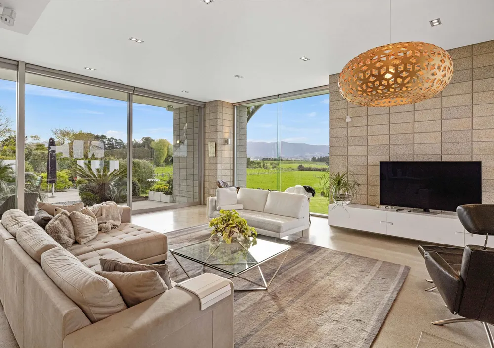 Photos of 261C Walker Road East