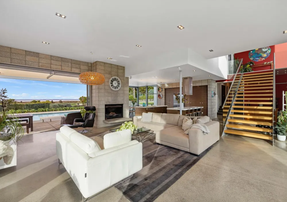 Photos of 261C Walker Road East