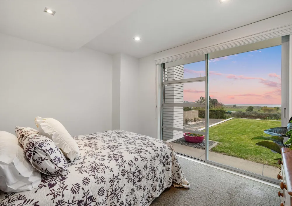 Photos of 261C Walker Road East