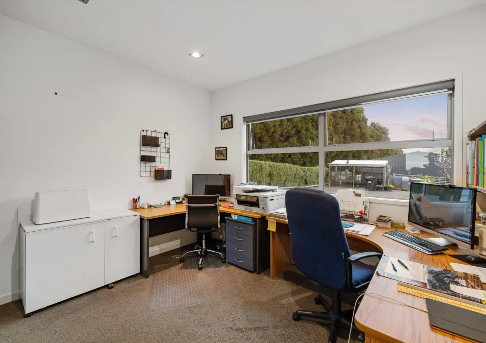 Photos of 261C Walker Road East