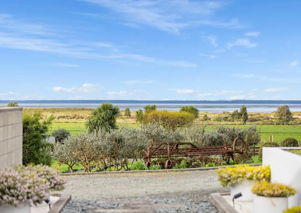Photos of 261C Walker Road East