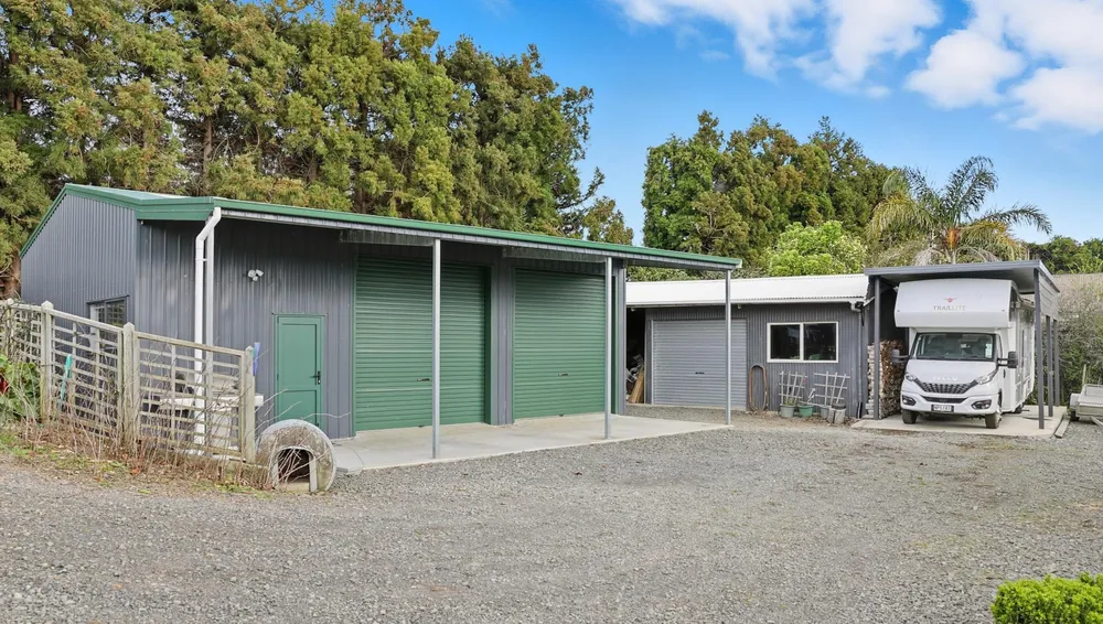 Photos of 261C Walker Road East