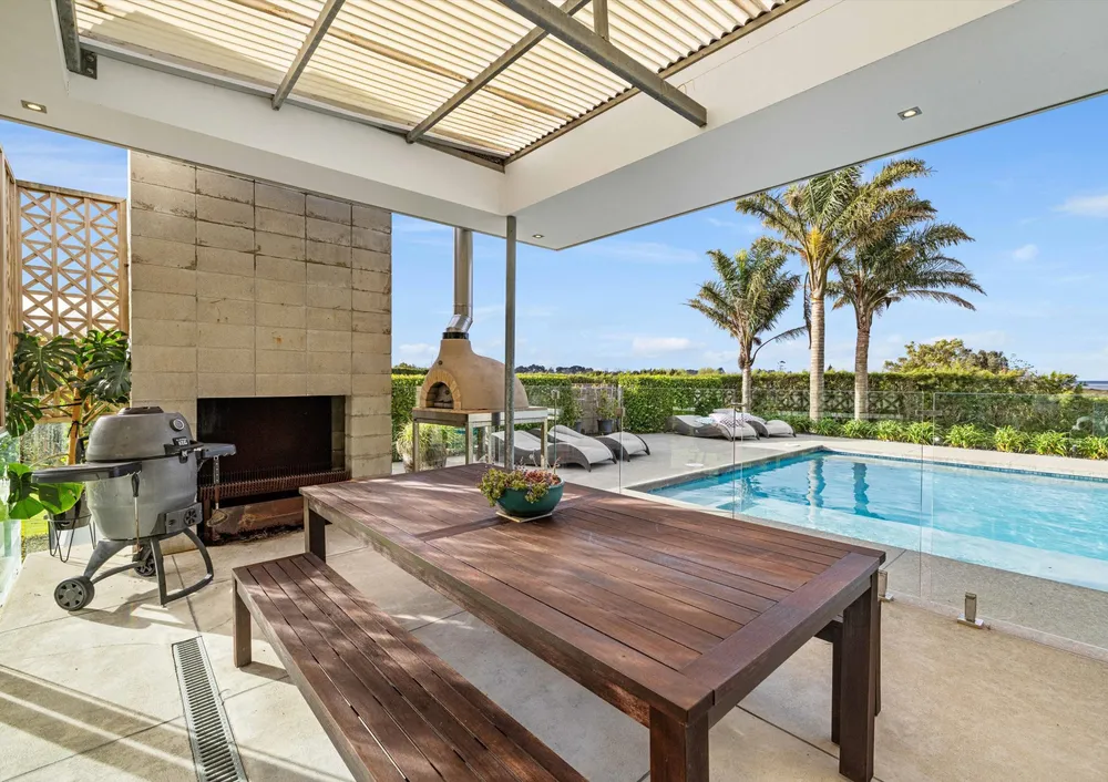Photos of 261C Walker Road East