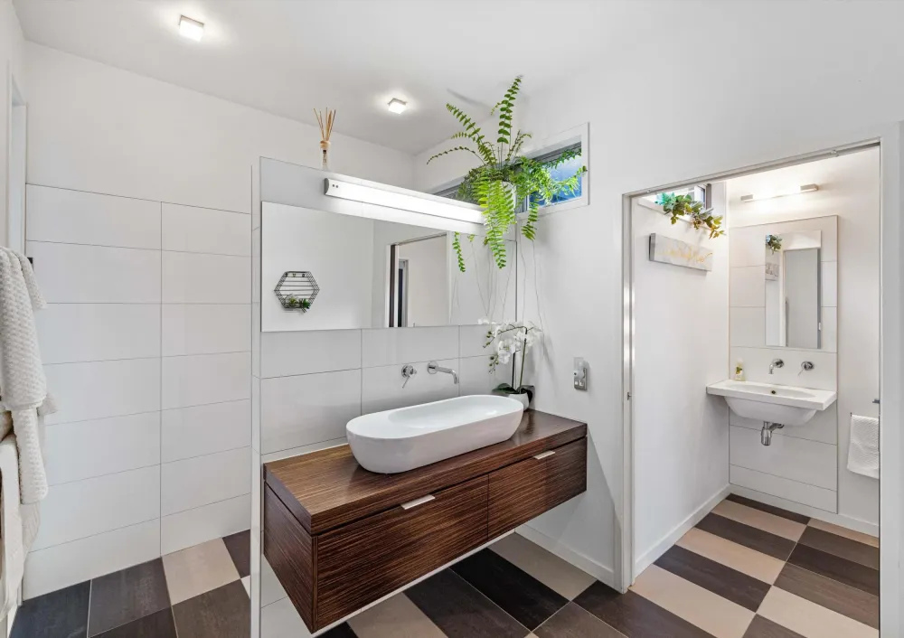 Photos of 261C Walker Road East