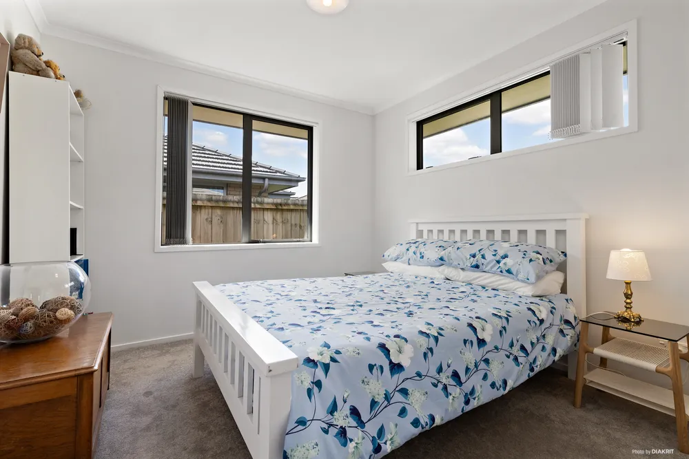 Photos of 15 Perla Road