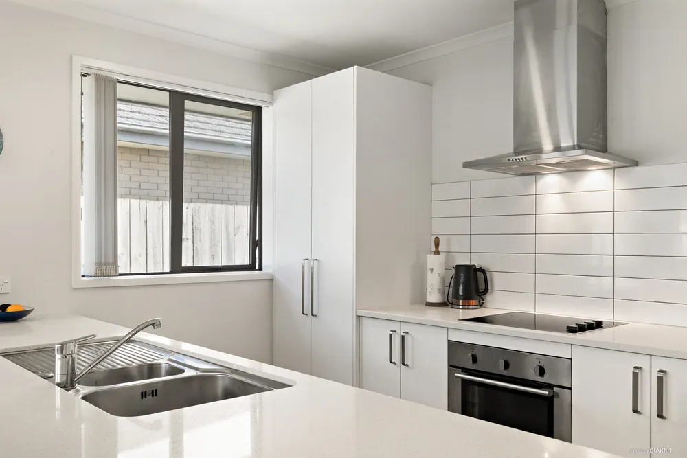 Photos of 15 Perla Road