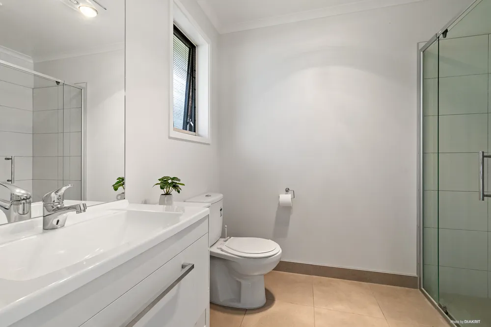 Photos of 15 Perla Road