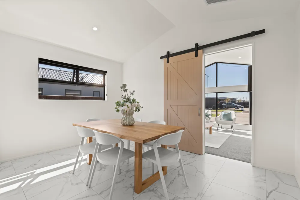 Photos of 49 Candlesticks Crescent