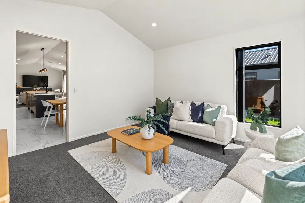 Photos of 49 Candlesticks Crescent