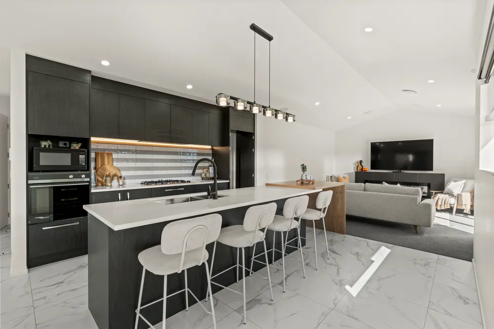 Photos of 49 Candlesticks Crescent